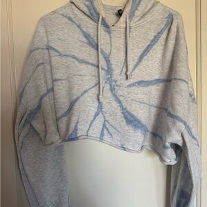 H&M Gray and Light Blue Tie-Dye Cropped Hoodie